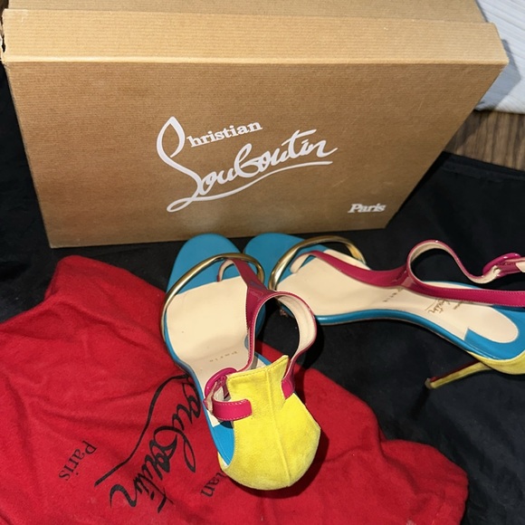 Christian Louboutin Athena Alta - Picture 4 of 10
